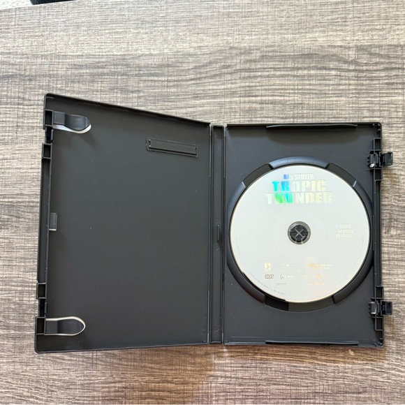 Bundle of 5 dvd movies. - Picture 9 of 12